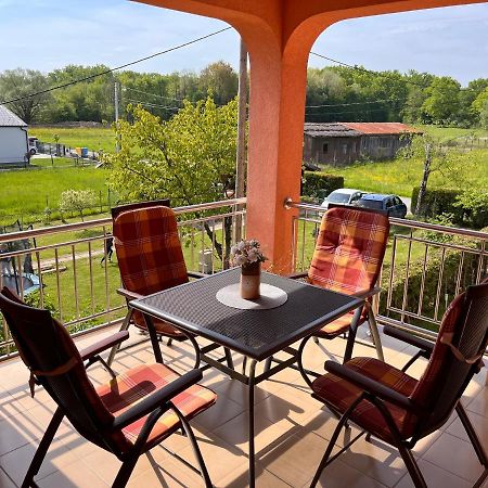 Apartman Magnolia Petrovina Turopoljska Bagian luar foto